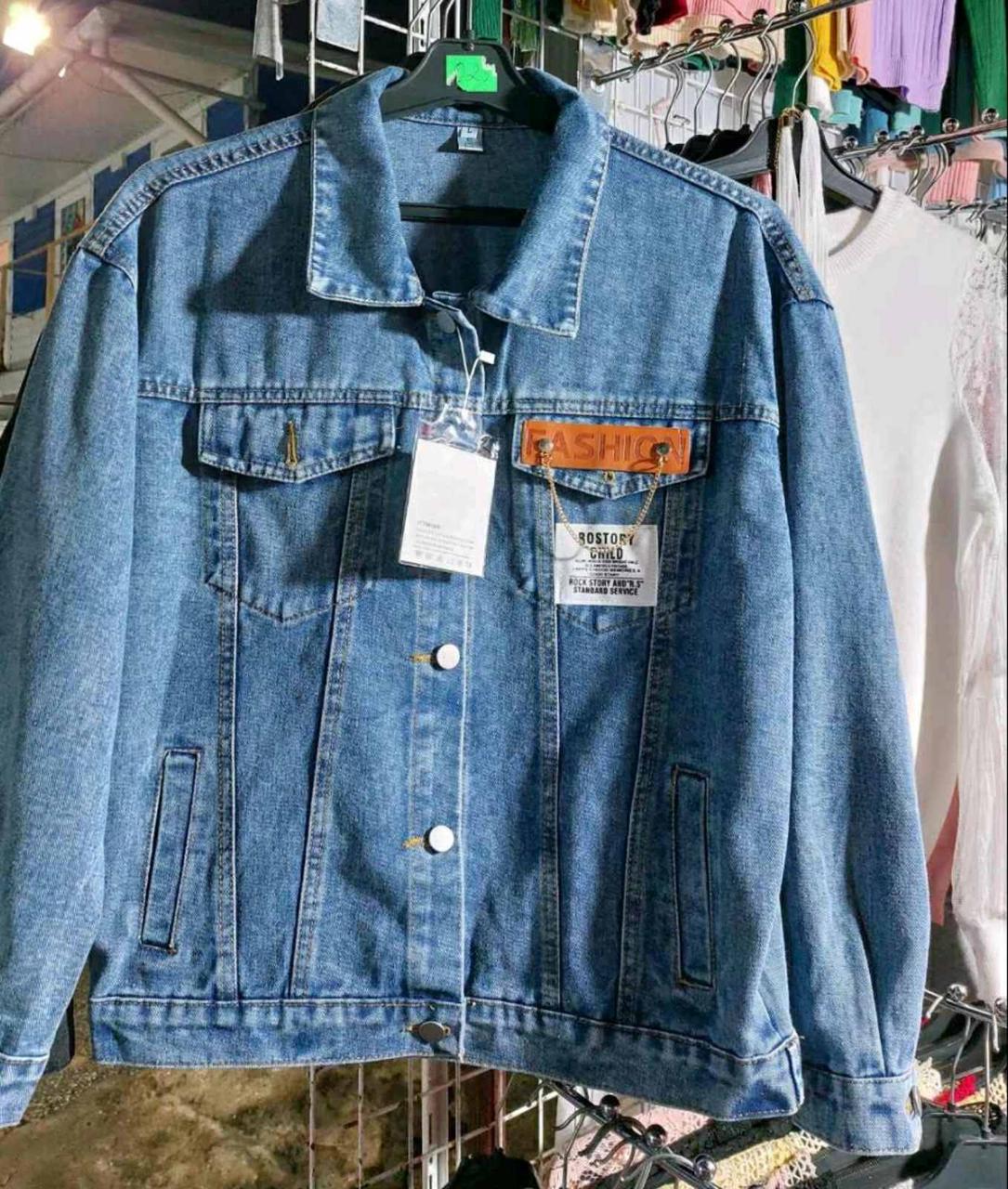 Куртка жіноча джинсова бирка на грудях рр M L XL