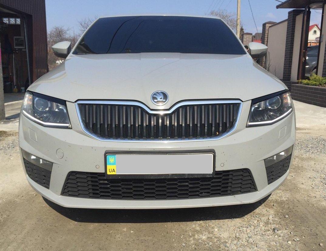 Вії Skoda Octavia A7, накладки на фари Шкода Октавія А7