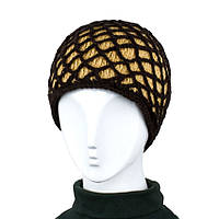 В'язана жіноча шапка з вовни