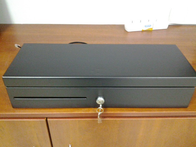 денежный ящик SFT-2000