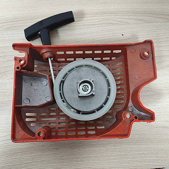 Стартер для бензопил 4500, 5200 корпус метал, храповик метал., плавний пуск