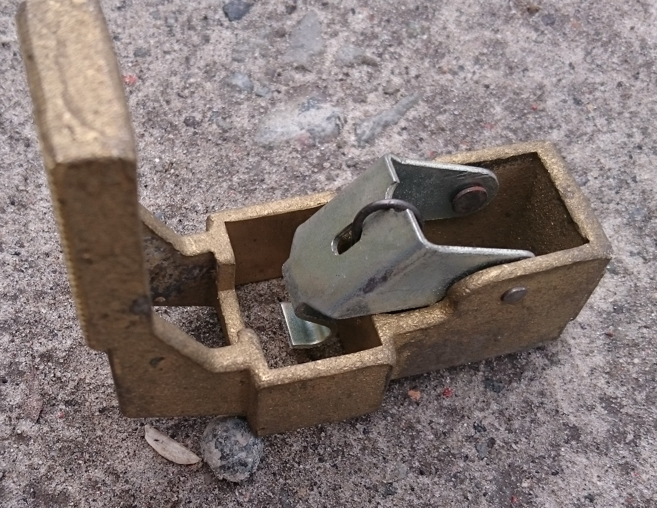 Купить Щеткодержатель типа ДПЭ (ДП,ДРПр1 ) 16х32,20х32,25х50,12.5х50 ...