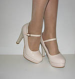 Бежеві лакові туфлі на стійкому каблуці з ремінцем 38 39 40, фото 3