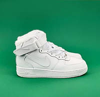 Унисекс обувь Найк. Стильные кроссовки для девушек и парней Nike Air Force 1. Кроссы на меху Найк белые.