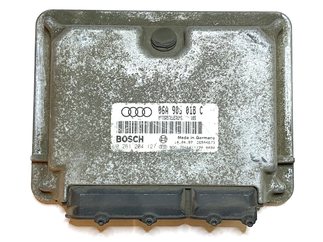 Електронний блок керування двигуном 06A906018C vw golf, audi a3 0261204127, фото 1