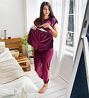 Піжама жіноча тепла з плюшевого велюрова (футболка і штани, шорти ) бордовий