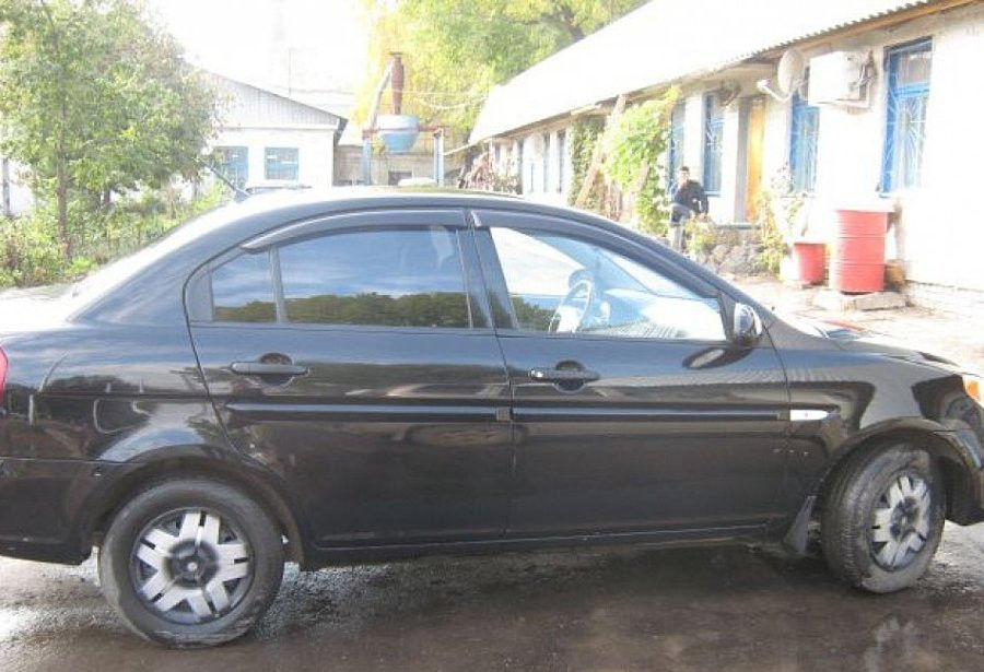 Дефлектори вікон Hyundai Accent седан 2006-2010 (скотч) AV-Tuning. Вітровики на Hyundai Accent