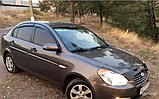 Дефлектори вікон Hyundai Accent седан 2006-2010 (скотч) AV-Tuning. Вітровики на Hyundai Accent, фото 2
