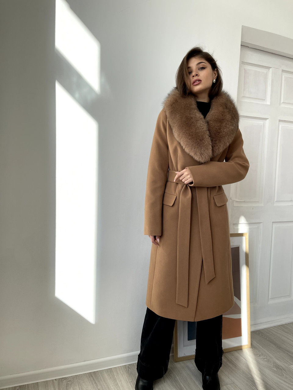Зимове класичне розкішне кашемірове жіноче пальто з хутром песця, фото 1