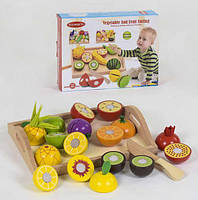 Деревянная игра Продукты на липучках в наборе фрукты и овощи в коробке С 39280