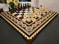 Шахматный набор "Royal Light": классические фигуры и шахматная доска с инкрустацией бусинами. Резьба по дереву