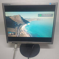 Монітор 17" Samsung SyncMaster 743N (3*4)