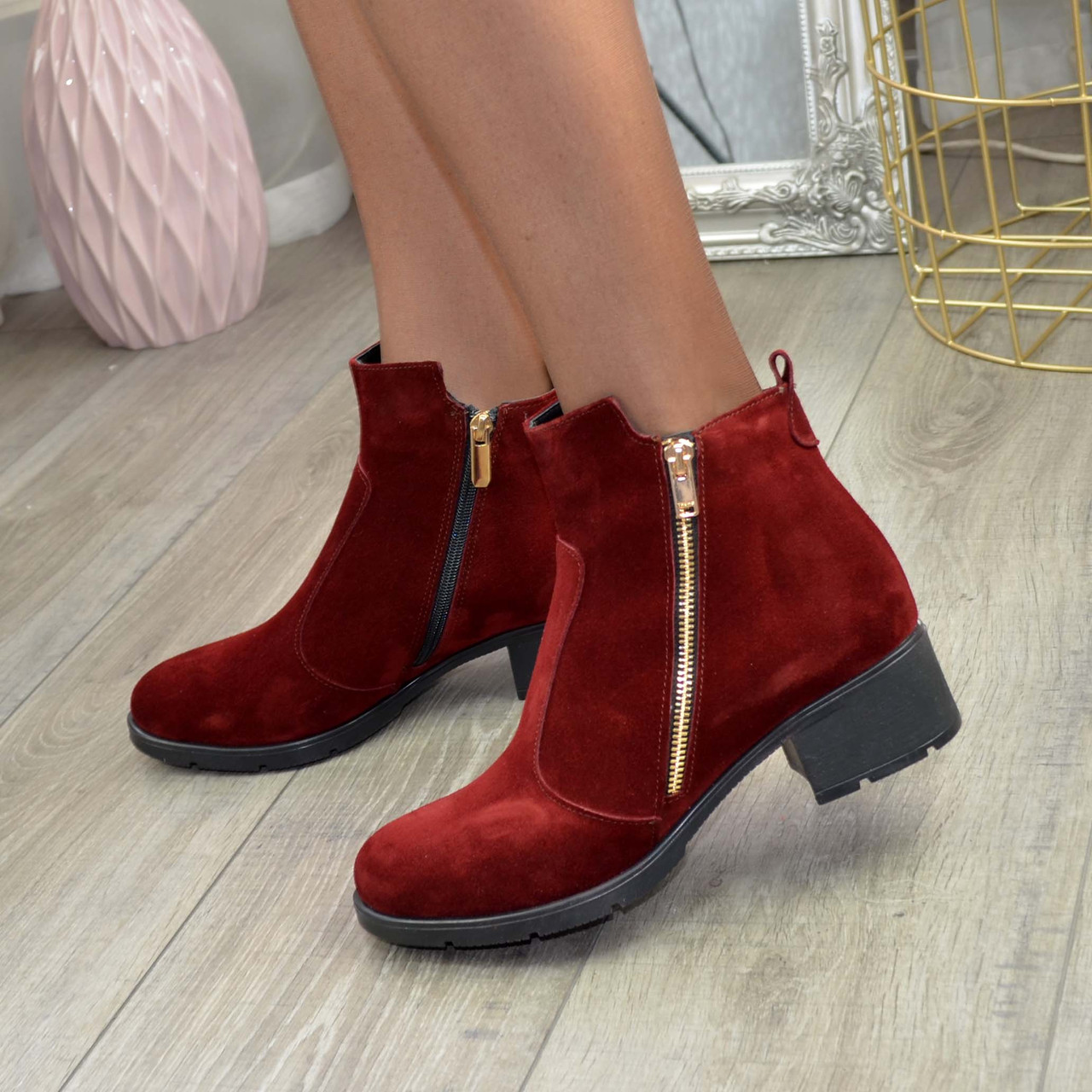 Жіночі замшеві черевики на невисоких підборах, колір бордо, фото 1