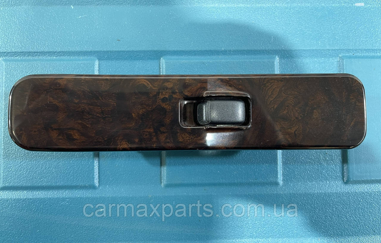 Кнопка склоподемника Mitsubishi Pajero Sport 1 1997-2008 MR551008
