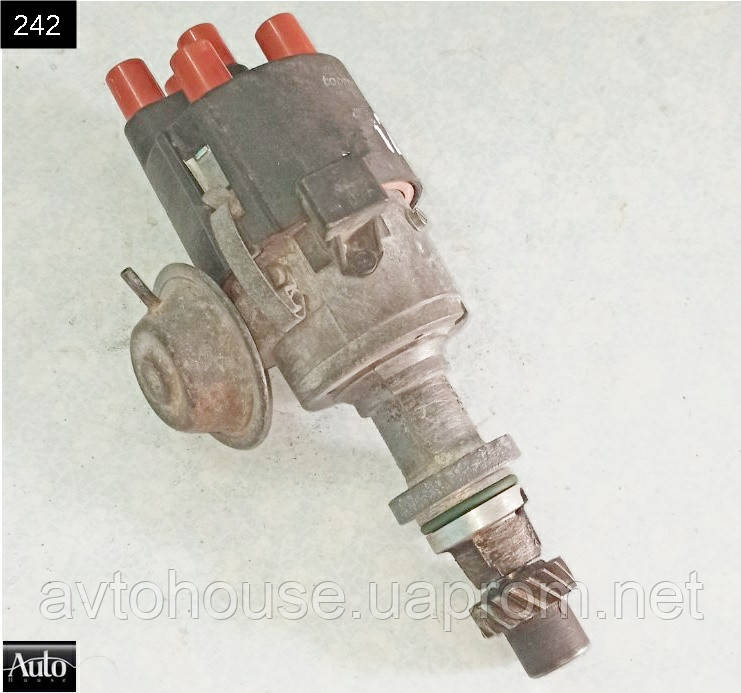 Розподільник запалювання Трамблер Audi 80 90 100 / VW Golf Passat 1.8 85-91г (3P)
