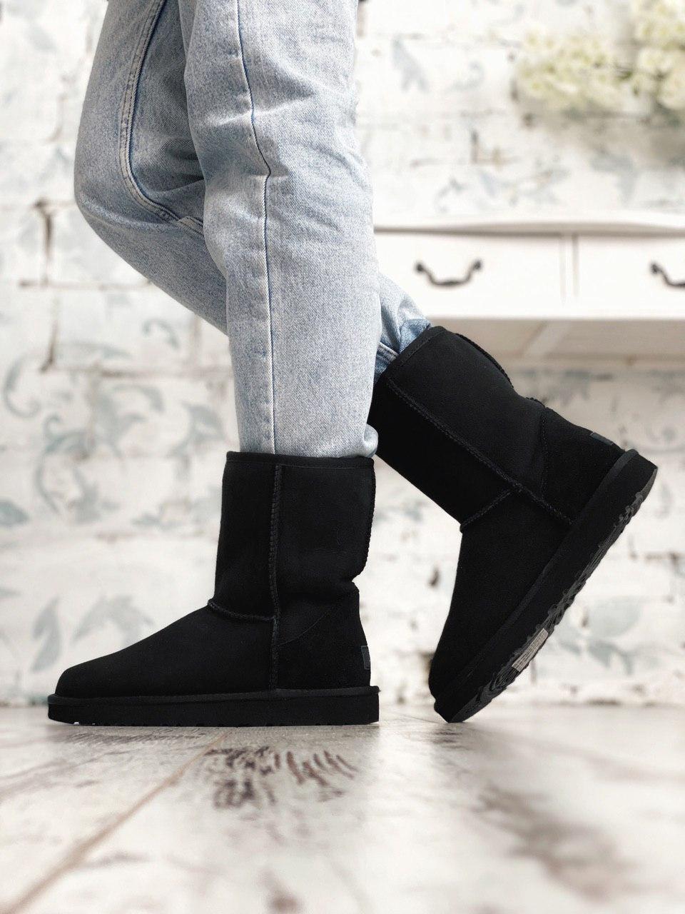 Жіночі чорні замшеві класичні високі уги UGG W Classic Tall черевики чоботи уги