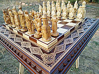 Элитный шахматный набор: шахматные фигуры "Knights" & "Cossacks" и шахматная доска с резьбой по дереву