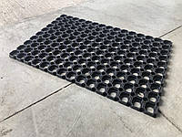 Придвірний гумовий килимок СОТИ пробитої 58x381.6