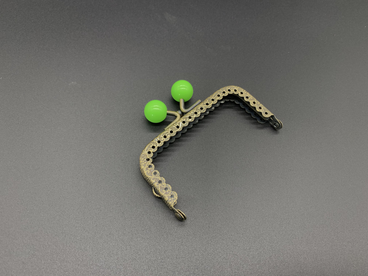 Фермуар. Колір "антик". 8,5 див. Пришивний