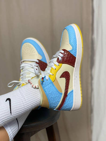 Nike Air Jordan 1 Mid Se Fearless 1553363486