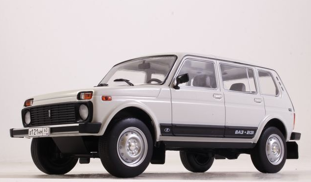 Легендарні Автомобілі №82 - ВАЗ-2131 "Нива" | Модель колекційна 1:24 | Hachett