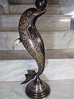 Дельфін, латунна статуетка, з тисненням ручної роботи, кольорова.Висота - 56 см.