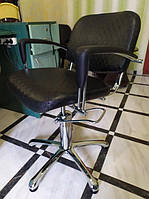 Кресло парикмахерское Элизабет Studio гидравлика с подолокотниками