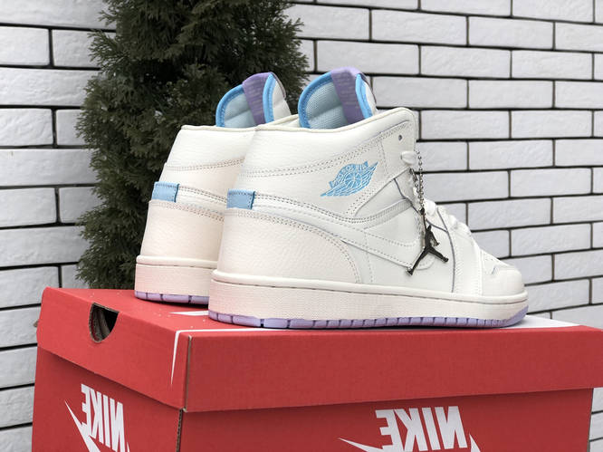 Купить Кроссовки женские Nike Air Jordan белые, Найк Джордан ...
