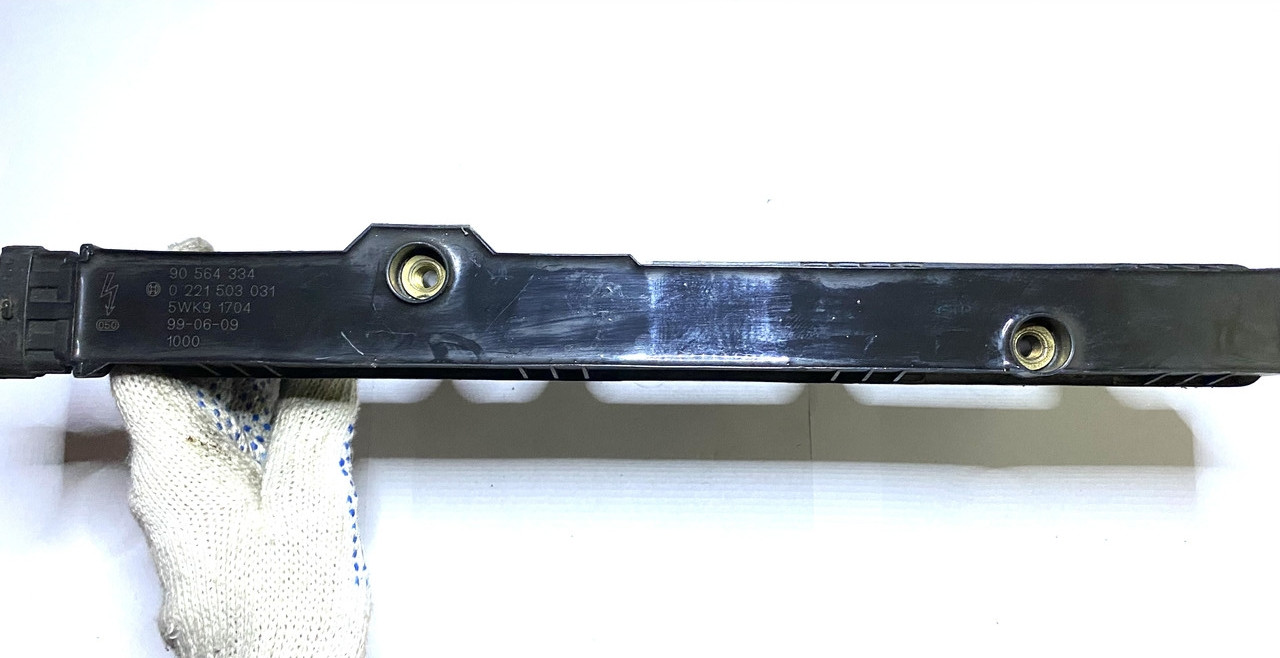 Котушка запалювання Opel 90564334 / 0221503031 / 5WK91704