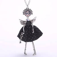 Кулон "Куколка" чорна з крильцями на довгому ланцюжку