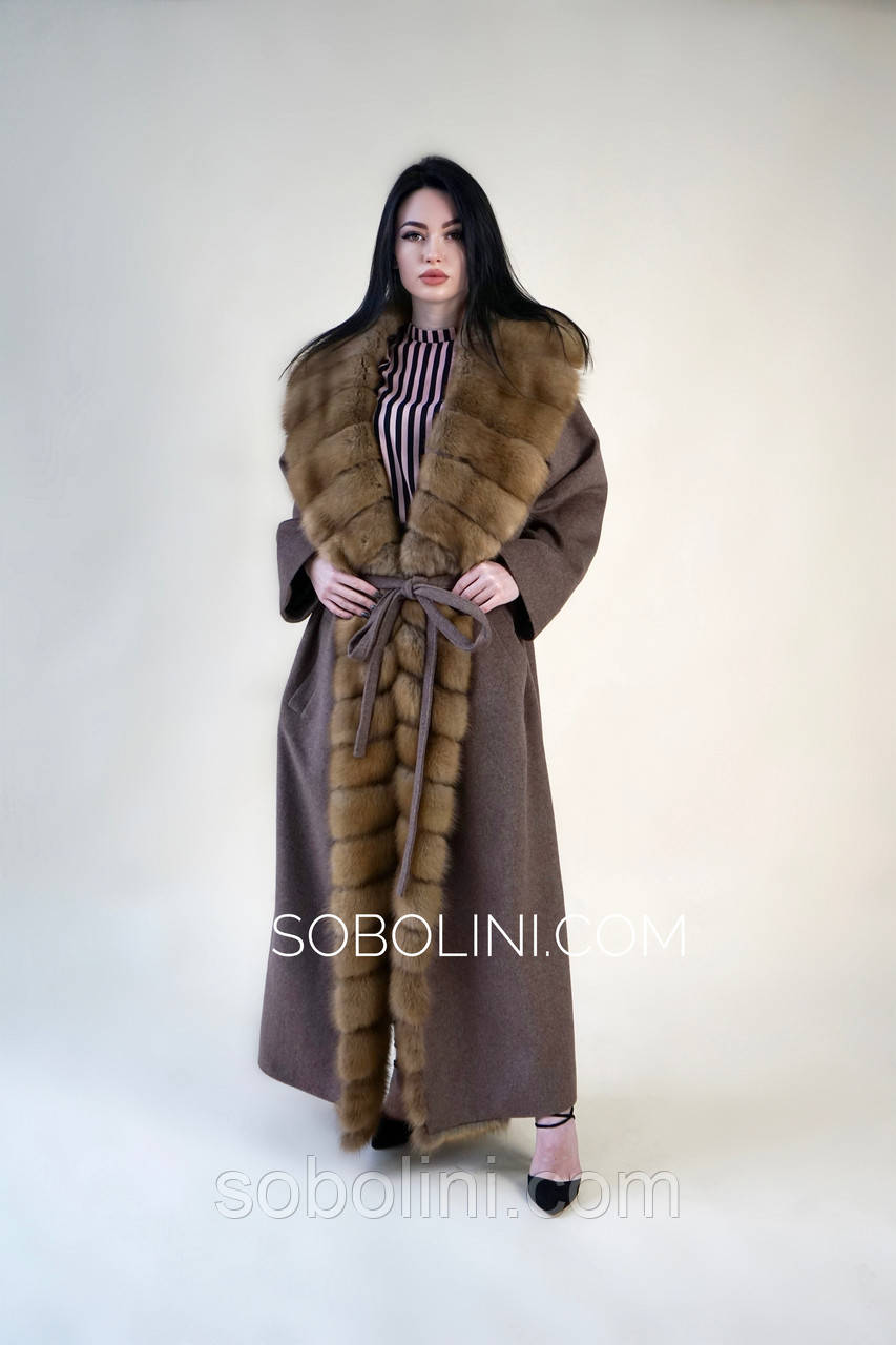 Пальто з хутром куниці завдовжки 130 см