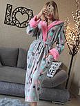 Халат жіночий довгий сіро-рожевий з принтом квадрати, фото 4