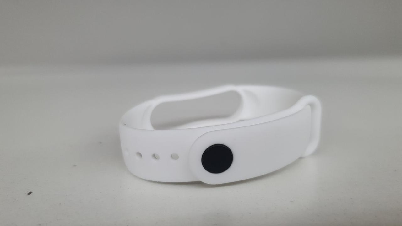 Силіконовий ремінець на фітнес трекер Xiaomi mi band 5 браслет аксесуар заміна. Білий