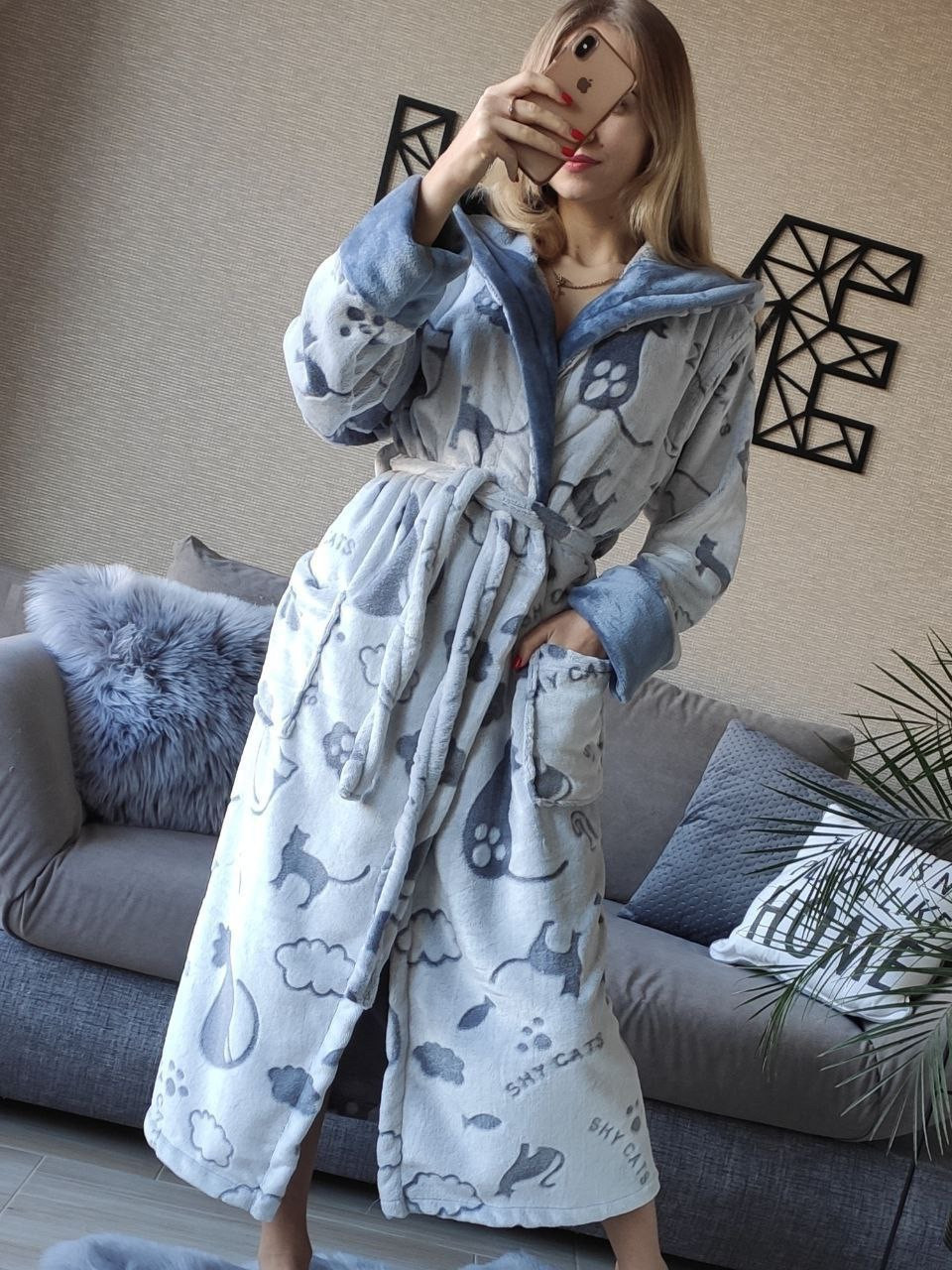 Жіночий м'який сірий із котиками довгий халат із капюшоном, фото 1