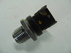 Датчик тиску палива в рейці 1.6 DCI Opel Vivaro 3 14- (Опель Віваро)