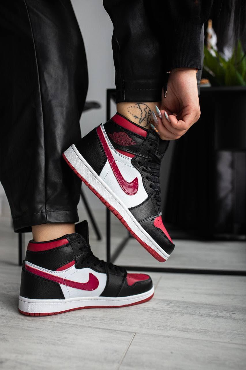Air jordan 1 maroon on sale black