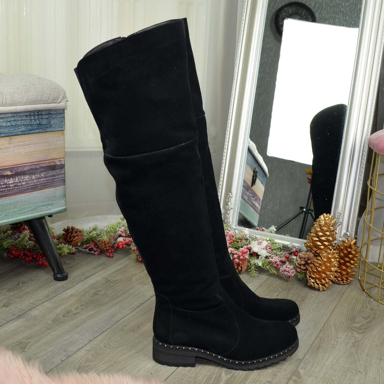Ботфорти жіночі замшеві на товстій підошві, колір чорний, фото 1