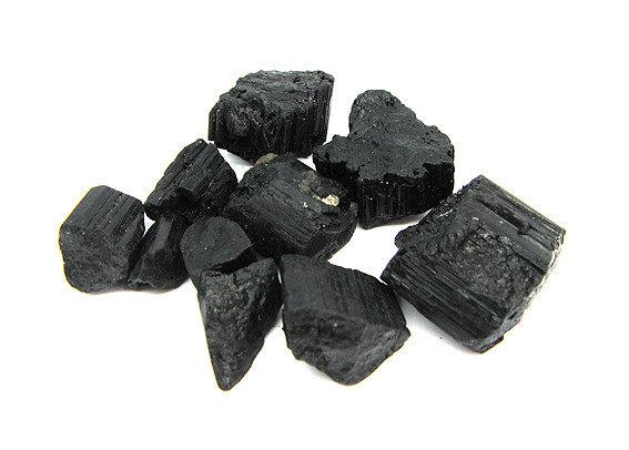 Чорний турмалін натуральний необроблений камінь 80 грам, фото 1