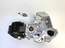 Двигун (ЦПГ, картер, колінвал, коліно, шпильки, аморты) для MS 200T