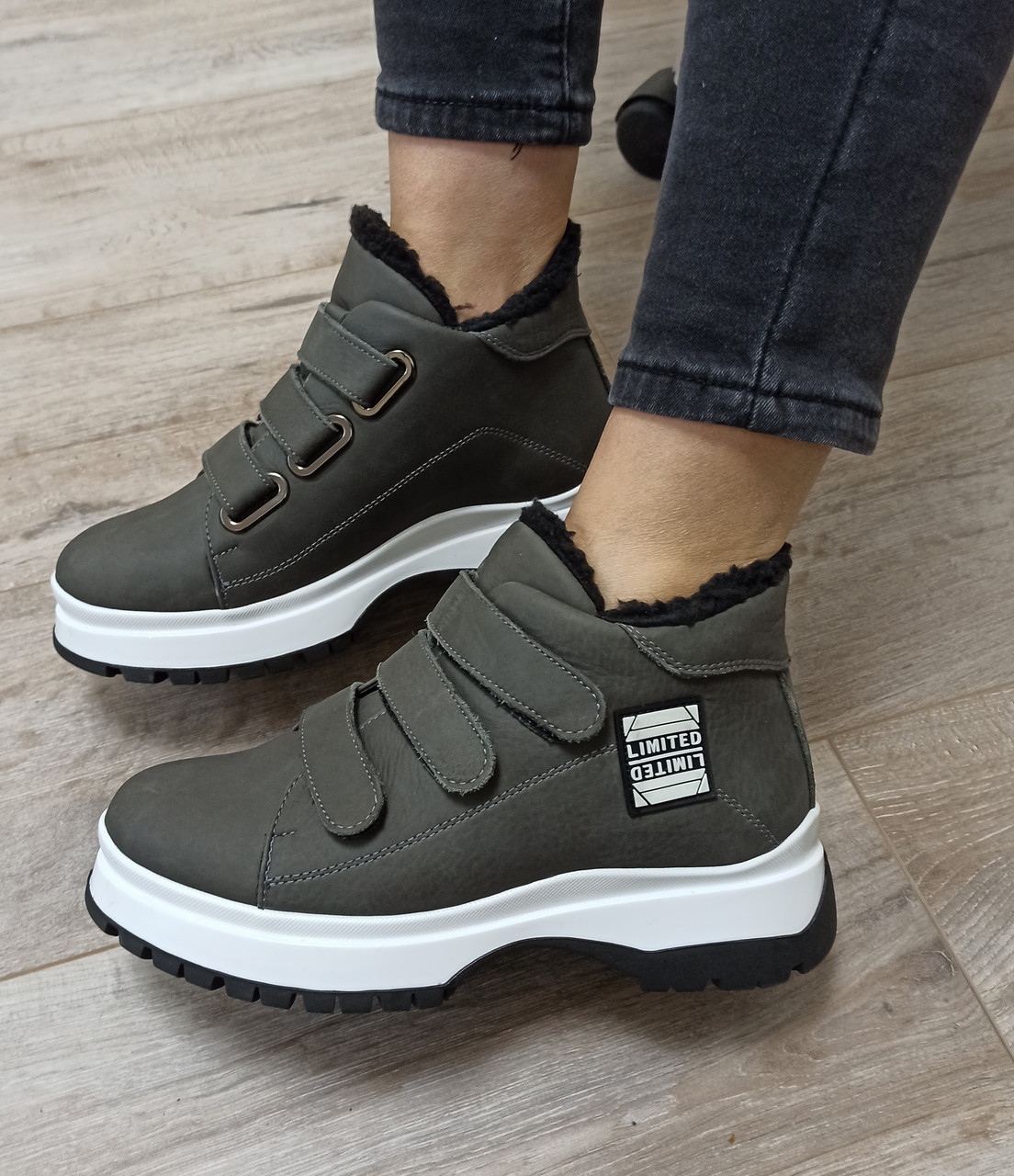 Зимние Женские Спортивные Ботинки Из Натурального Нубука на Трёх ...