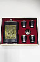 Подарунковий набір із флягою 270 мл лійкою і 4 стопками Герб України Набір фляга та стопки в подарунковій коробці