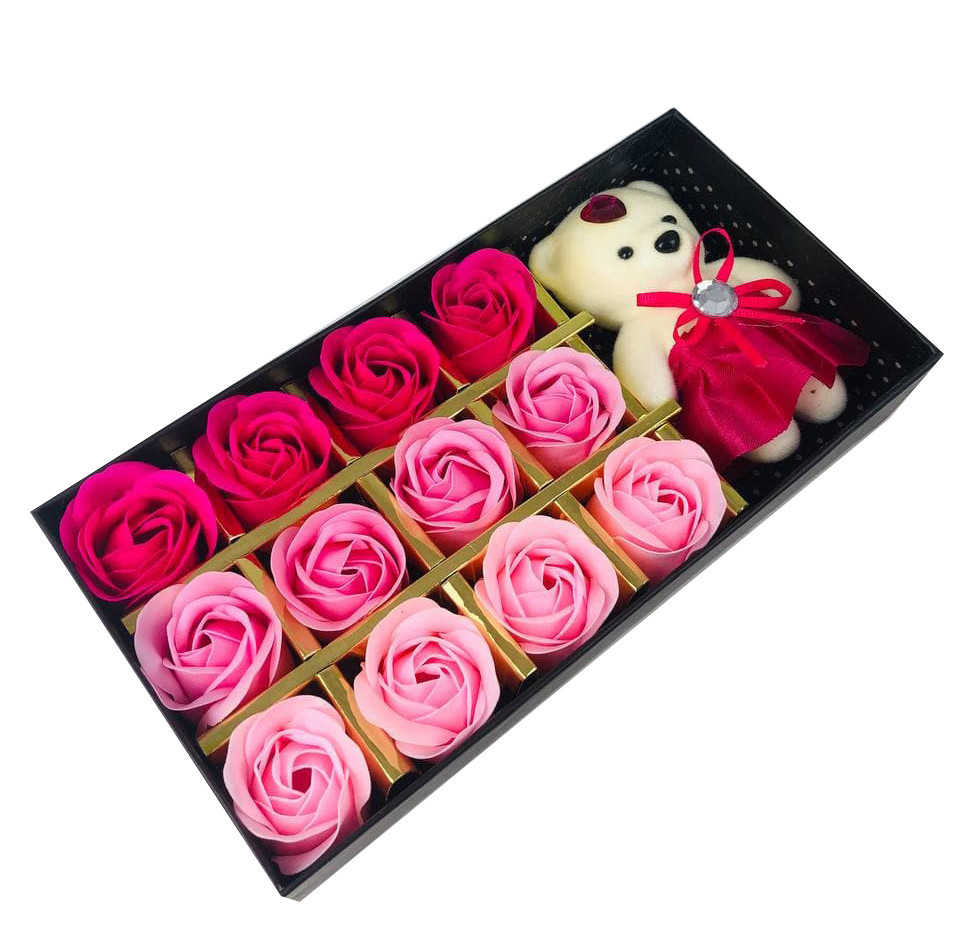 Подарочный набор с розами из мыла Sweet Love 12 шт Розовые с мишкой - фото 3 - id-p1556639787