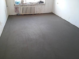 Перша кімната готова, сміття підметене.