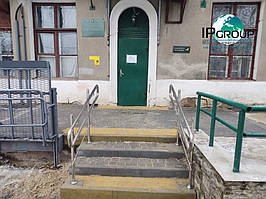 Ограждение пандуса для инвалидов. Изготовим и установим в кротчайшие сроки пандус металлический.  Перила для лестницы из металла от... 2