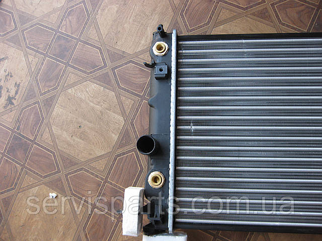 Радиатор охлаждения на Opel Vectra B 1.6-2.0 (Опель Вектра Б) - фото 2 - id-p19777692