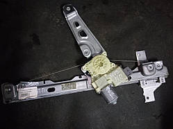 Б/В склопідйомник передній правий Peugeot 3008 9682808880