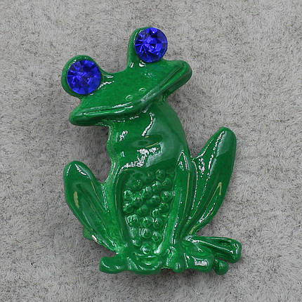 Брошка металева срібляста Жаба із синіми кристалами покрита кольоровою емаллю розмір виробу 30х30 мм, фото 1