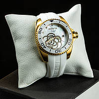 Женские оригинальные кварцевые наручные часы от Invicta.