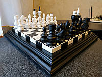 Шахматный набор "Black & White": доска и классические шахматные фигуры с резьбой по дереву