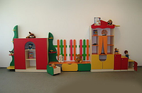 Стінка дитяча ігрова для іграшок Ялинка DS-072